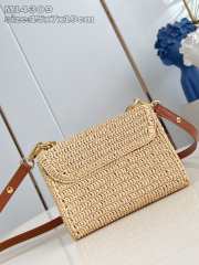 Uubags Louis Vuitton M14309 Twist PM Slim Bag Natural Color 19x15x7cm - 4