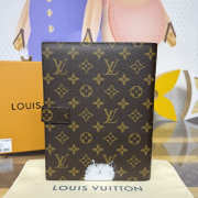 Uubags Louis Vuitton GI1395 Monogram Notebook Cover Cats Illustration 18x2x23cm - 5