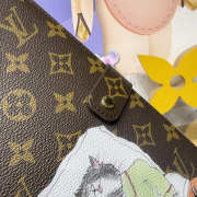 Uubags Louis Vuitton GI1395 Monogram Notebook Cover Cats Illustration 18x2x23cm - 2