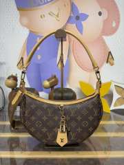 Uubags Louis Vuitton M12939 Loop Hobo Monogram Canvas Bag 28x7x15cm - 1