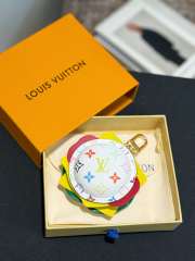 Uubags Louis Vuitton Monogram Calfskin Burger Pouch Charm Bag In White 6cm - 2