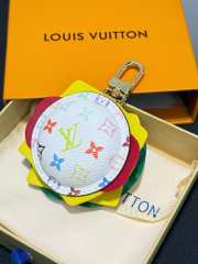 Uubags Louis Vuitton Monogram Calfskin Burger Pouch Charm Bag In White 6cm - 4