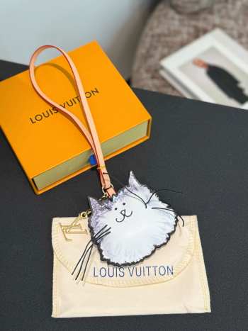 Uubags Louis Vuitton M02944 Cat Bag Hanging Accessories Gray