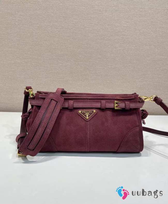 Uubags Prada Bonnie small suede shoulder bag in burgundy 26x14x12cm - 1