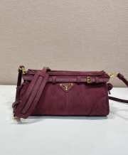 Uubags Prada Bonnie small suede shoulder bag in burgundy 26x14x12cm - 1