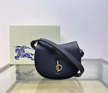 Uubags Burberry Small Rocking Horse Bag In Black 21x10x19cm
