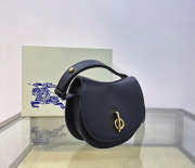 Uubags Burberry Small Rocking Horse Bag In Black 21x10x19cm - 5