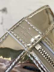 Uubags Louis Vuitton Alma BB Ski Monogram Mirror Silver Bag 17.5x11.5x23.5cm - 5