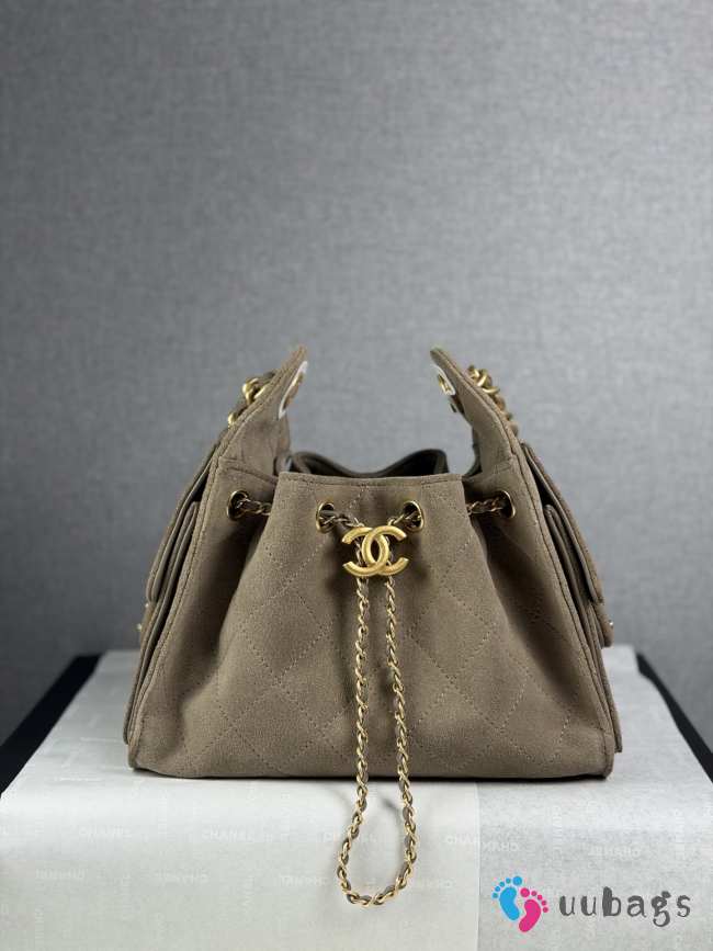 Uubags Chanel 25 Small Handbag Suede Calfskin & Gold Metal Grey 20x22x12.5cm - 1