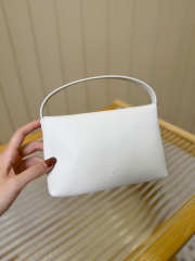 Uubags The Row Sally Bag in Leather White 18x3x12cm - 6