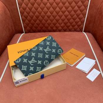 Uubags Louis Vuitton Brazza Wallet Monogram Shadow Leather Dark Green 10x19x2cm 