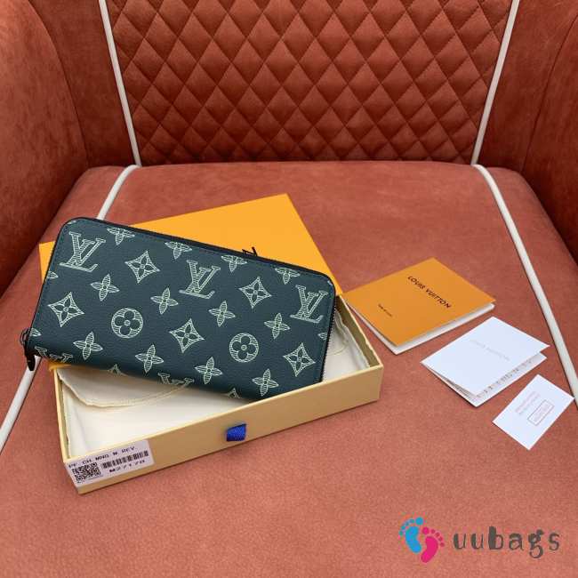 Uubags Louis Vuitton Zippy Wallet Horizontal Monogram Shadow Leather Dark Green 21x10x2.5cm - 1