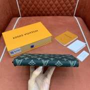 Uubags Louis Vuitton Zippy Wallet Horizontal Monogram Shadow Leather Dark Green 21x10x2.5cm - 2