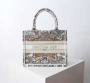 Uubags Dior Book Tote Small Size Latte and Gold-Tone Zodiac Embroidery 26.5x21x14cm - 1