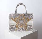 Uubags Dior Book Tote Medium Size Latte and Gold-Tone Zodiac Embroidery 36.5x28x14cm - 5
