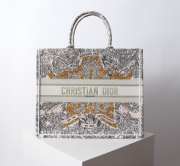Uubags Dior Book Tote Large Size Latte and Gold-Tone Zodiac Embroidery 41.5x34.5x16cm - 1
