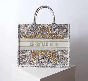 Uubags Dior Book Tote Large Size Latte and Gold-Tone Zodiac Embroidery 41.5x34.5x16cm