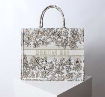 Uubags Large Dior Book Tote Bag in Beige Multicolor Toile de Jouy Flower Embroidery 41.5x34.5x16cm