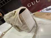 Uubags Gucci Beige Velvet GG Marmont Metelasse Shoulder Bag 26x15x7cm (L) - 4