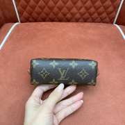 Uubags Louis Vuitton M25653 Cosmetic Purse Monogram 13.5x9x5.5cm - 3