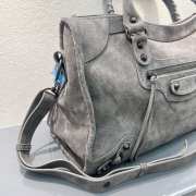 Uubags Balenciaga Le City bag large in light gray waxed suede calfskin, brass hardware - 4