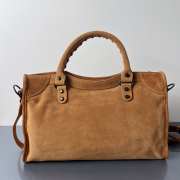 Uubags Balenciaga Le City bag large in camel waxed suede calfskin, brass hardware - 6