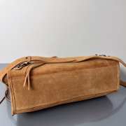 Uubags Balenciaga Le City bag large in camel waxed suede calfskin, brass hardware - 5
