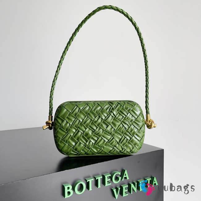 Uubags Bottega Veneta Knot Clutch Bag On Strap In Green Lambskin 20.5x6x12.5cm - 1