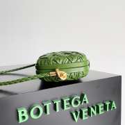 Uubags Bottega Veneta Knot Clutch Bag On Strap In Green Lambskin 20.5x6x12.5cm - 6