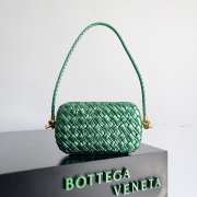Uubags Bottega Veneta Knot Intreccio bag in green glossy 20.5x6x12.5cm - 1