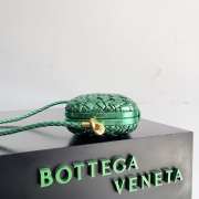 Uubags Bottega Veneta Knot Intreccio bag in green glossy 20.5x6x12.5cm - 6
