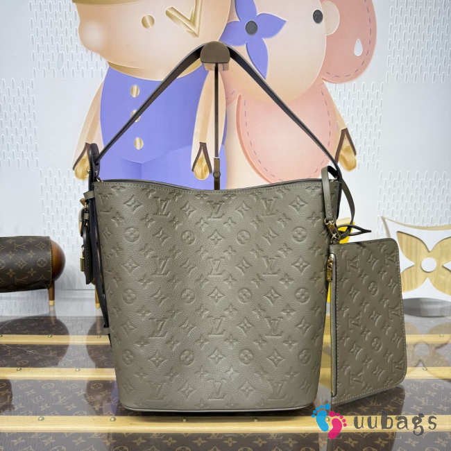 Uubags Louis Vuitton M25823 GM Monogram Empreinte All-In Bag in Grey 26x18x31cm - 1