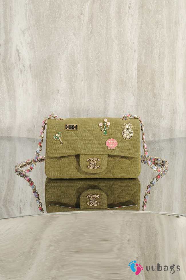 Uubags Chanel Small Coco Cuba Charms Jumbo Classic Flap Bag Canvas Green 20cm  - 1
