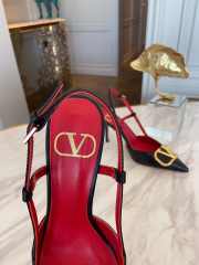 Uubags Valentino Vlogo Signature Calfskin Slingback Pump In Black 8.5cm - 5