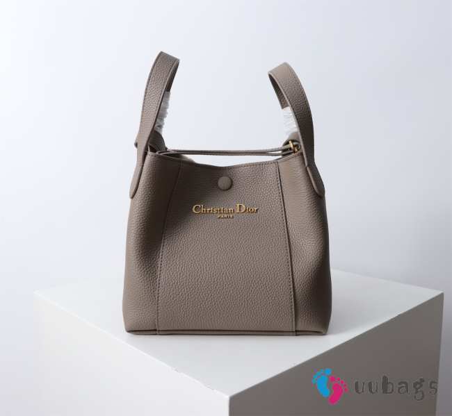 Uubags Dior Small Signature Bucket Bag Grey Grained Calfskin 21x11x19cm - 1