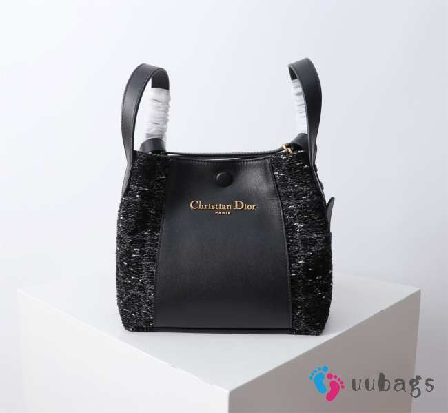 Uubags Dior Small Signature Bucket Bag Black Tweed & Grained Calfskin 21x11x19cm - 1