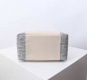 Uubags Dior Small Signature Bucket Bag Blue Dior Oblique Chambray with Raffia Effect and Light Biscuit Smooth Calfskin - 4