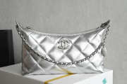 Uubags Chanel large hobo handbag in metallic calfskin and silver-tone metal 17x26x8cm - 1