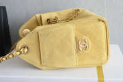 Uubags Chanel 25 Small Handbag Suede Calfskin & Gold Metal Yellow 20x22x12.5cm - 2