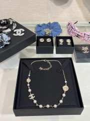 Uubags Chanel Pave CC & Camellia Flower Gold & Pearl Choker - 6