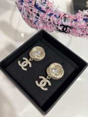 Uubags Chanel Pendant earrings metal & diamantés, gold & crystal - 2