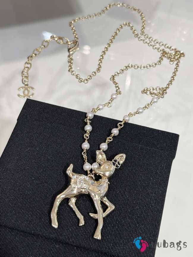 Uubags Chanel 25P Resin Strass Pearl Gold Deer Bambi Necklace  - 1
