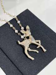 Uubags Chanel 25P Resin Strass Pearl Gold Deer Bambi Necklace  - 2