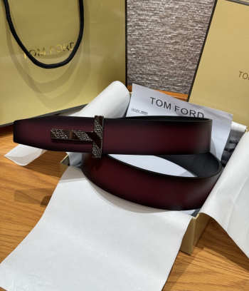 Uubags Tom Ford Man Ridge T Reversible Belt in Hammered Leather Burgundy 4cm