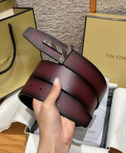 Uubags Tom Ford Man Ridge T Reversible Belt in Hammered Leather Burgundy 4cm - 4