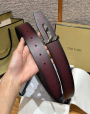 Uubags Tom Ford Man Ridge T Reversible Belt in Hammered Leather Burgundy 4cm - 2