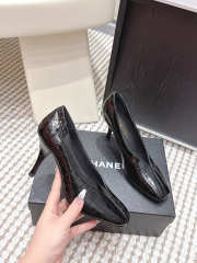 Uubags Chanel pumps in black crocodile-embossed calf leather - 5