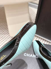 Uubags Chanel pumps in blue crocodile-embossed calf leather - 5