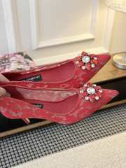 Uubags Dolce & Gabbana Rainbow lace pumps in lurex lace red 6.5cm - 3