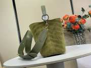 Uubags Louis Vuitton M25485 Capucines MM Souple Bag In Dark Khaki Suede Calfskin Leather 33x24x12cm - 3